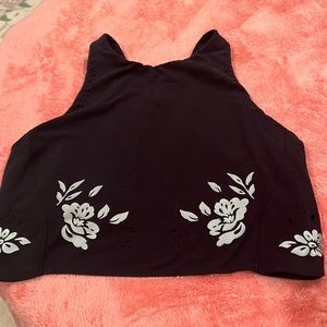 Athleta sports bra d/dd with flowers size M